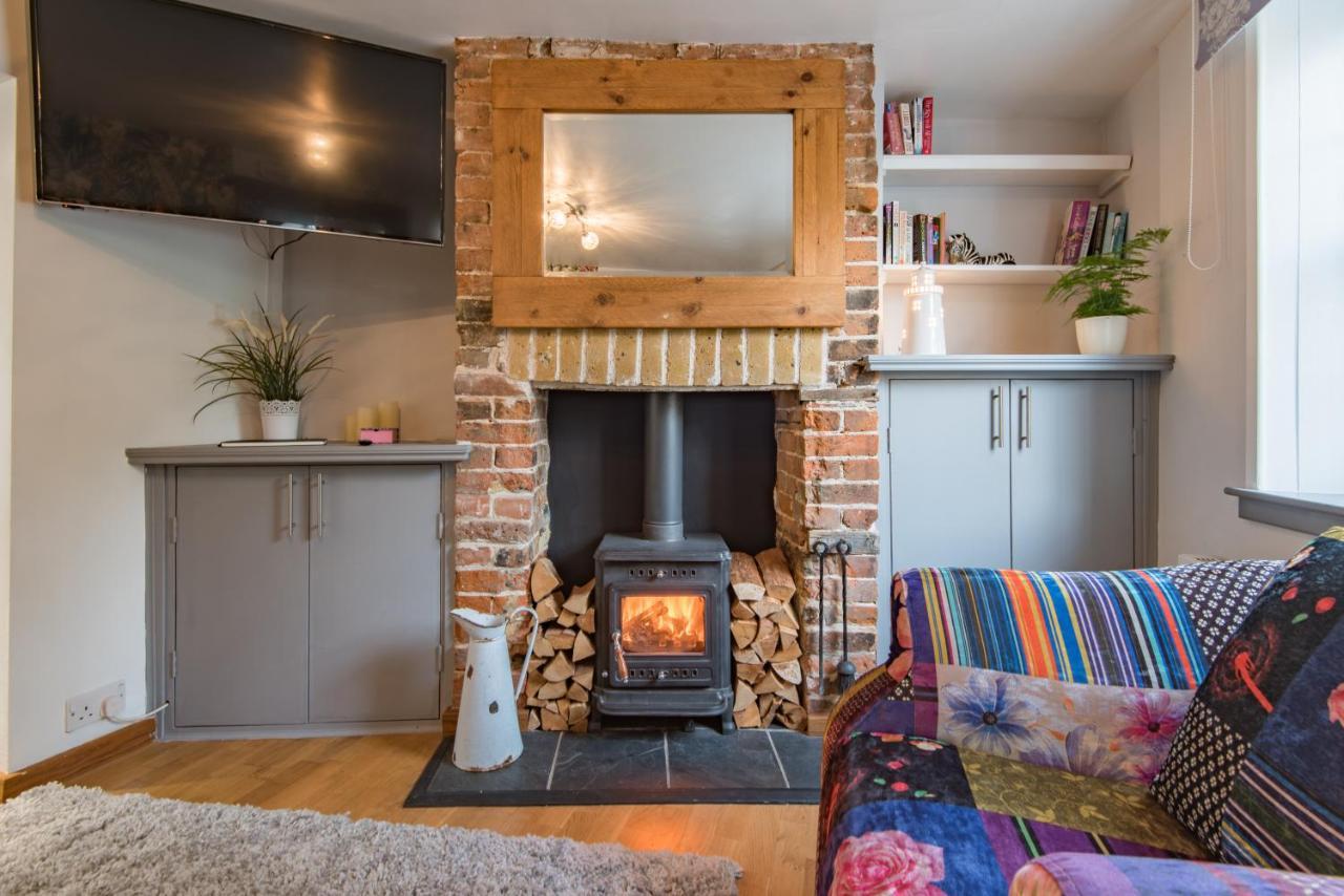 Cow And Cockle - Quirky Cottage In The Centre Of Deal Exterior foto